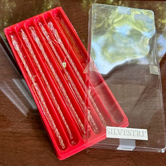 Silvestri Vintage Glass Icicle Ornaments – Set of 5 Twisted Clear Icicles - Picture 4 of 15